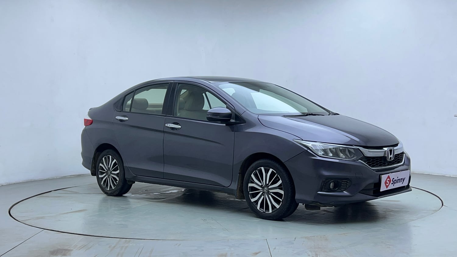 Used 2018 Honda City ZX CVT Petrol Petrol Automatic exterior RIGHT FRONT CORNER VIEW