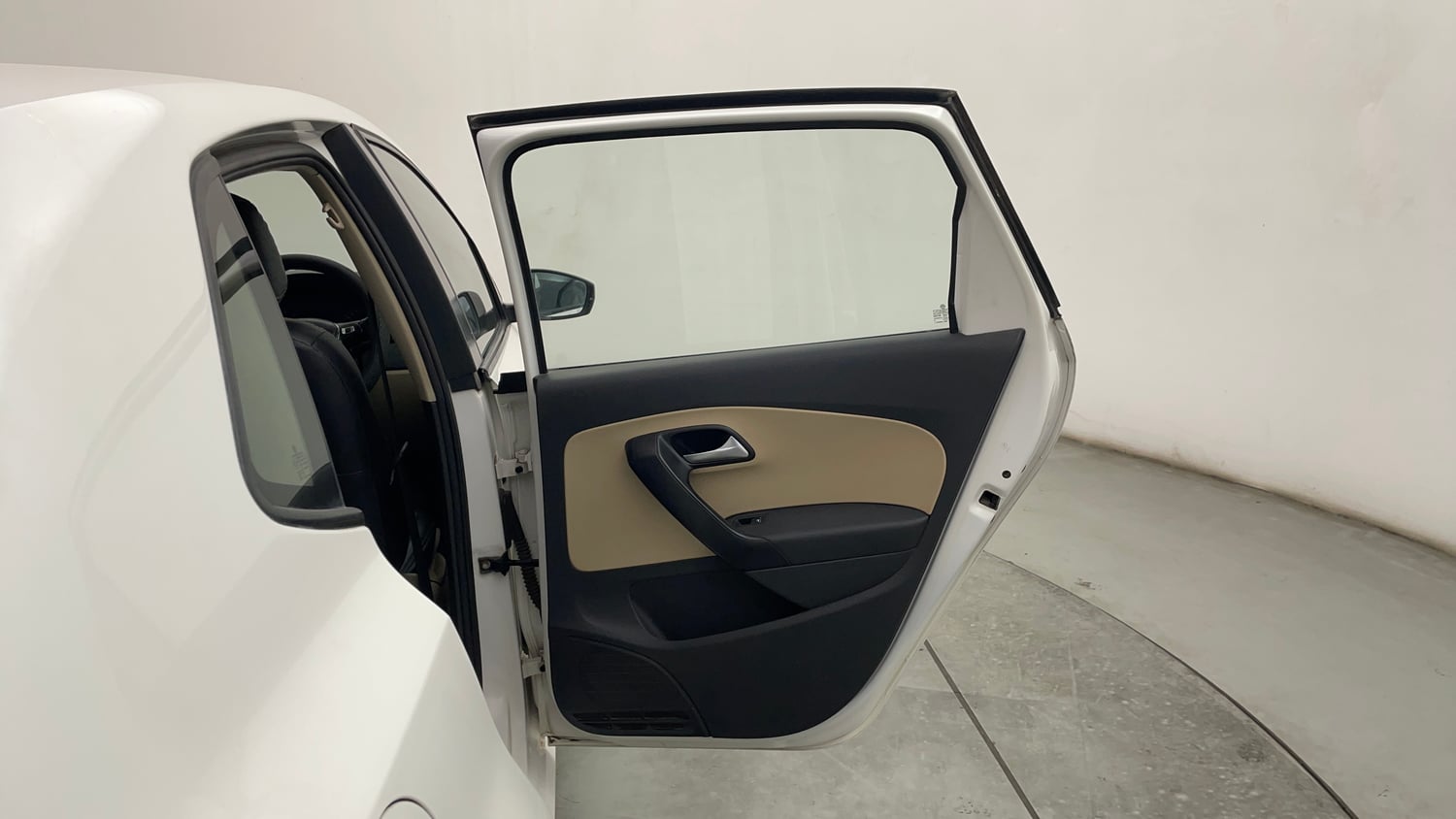 Used 2016 Volkswagen Polo Highline1.2L (P) Petrol Manual interior RIGHT REAR DOOR OPEN VIEW