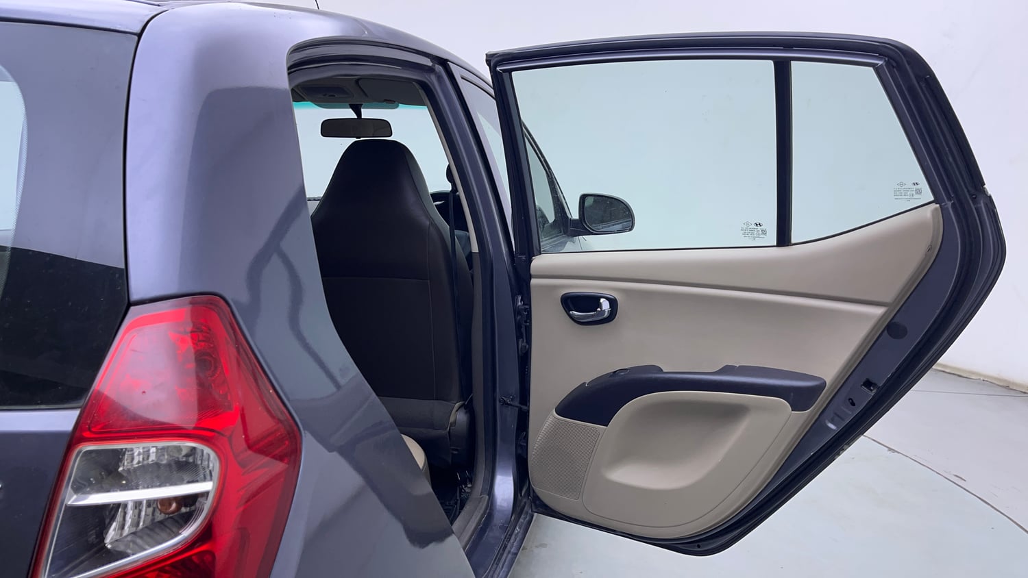 Used 2014 Hyundai i10 Sportz 1.1 iRDE2 Petrol Manual interior RIGHT REAR DOOR OPEN VIEW
