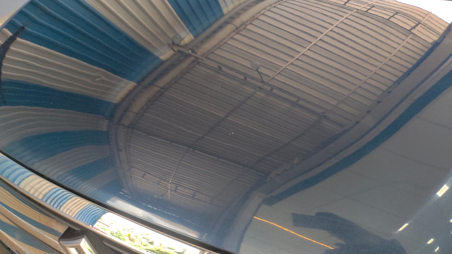 Used 2016 Maruti Suzuki Ertiga VXI Petrol Manual dents MINOR SCRATCH