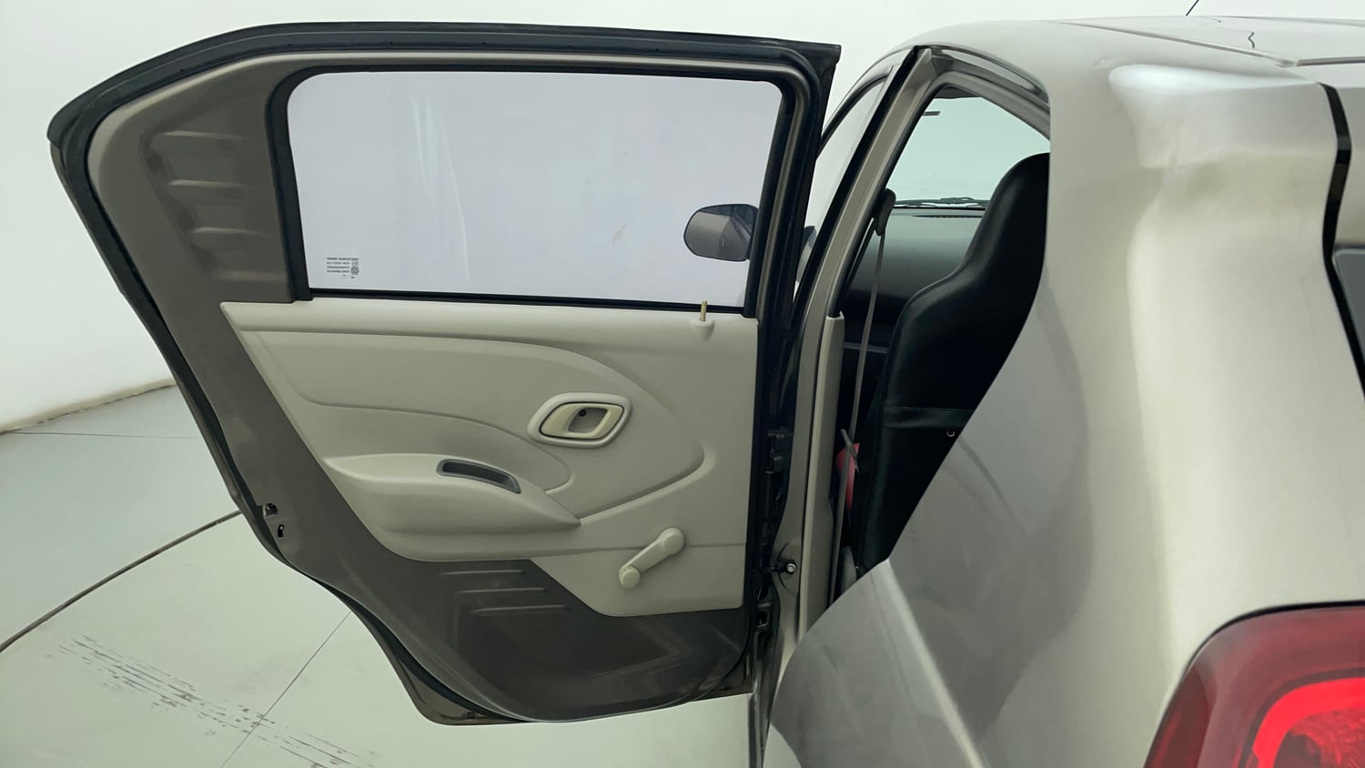 Used 2016 Datsun Redi-GO T (O) Petrol Manual interior LEFT REAR DOOR OPEN VIEW