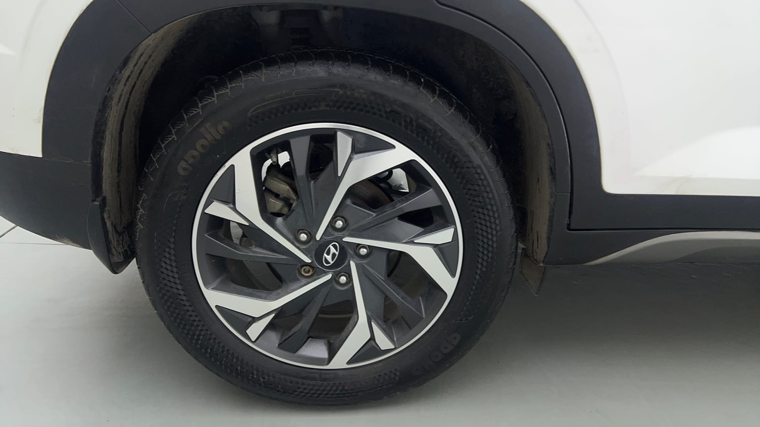 Used 2021 Hyundai Creta SX (O) 1.5 Diesel Automatic Diesel Automatic tyres RIGHT REAR TYRE RIM VIEW