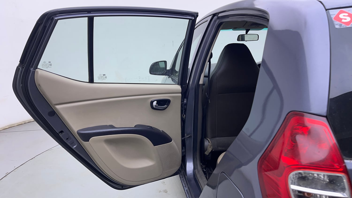 Used 2014 Hyundai i10 Sportz 1.1 iRDE2 Petrol Manual interior LEFT REAR DOOR OPEN VIEW