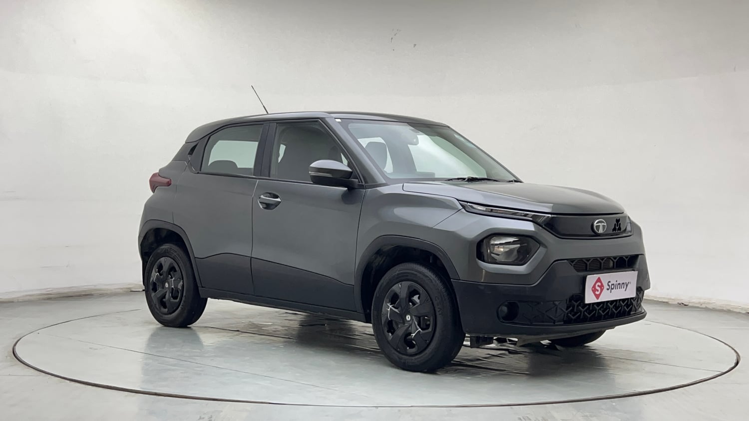 Used 2024 Tata Punch Adventure Rhythm iCNG Cng Manual exterior RIGHT FRONT CORNER VIEW