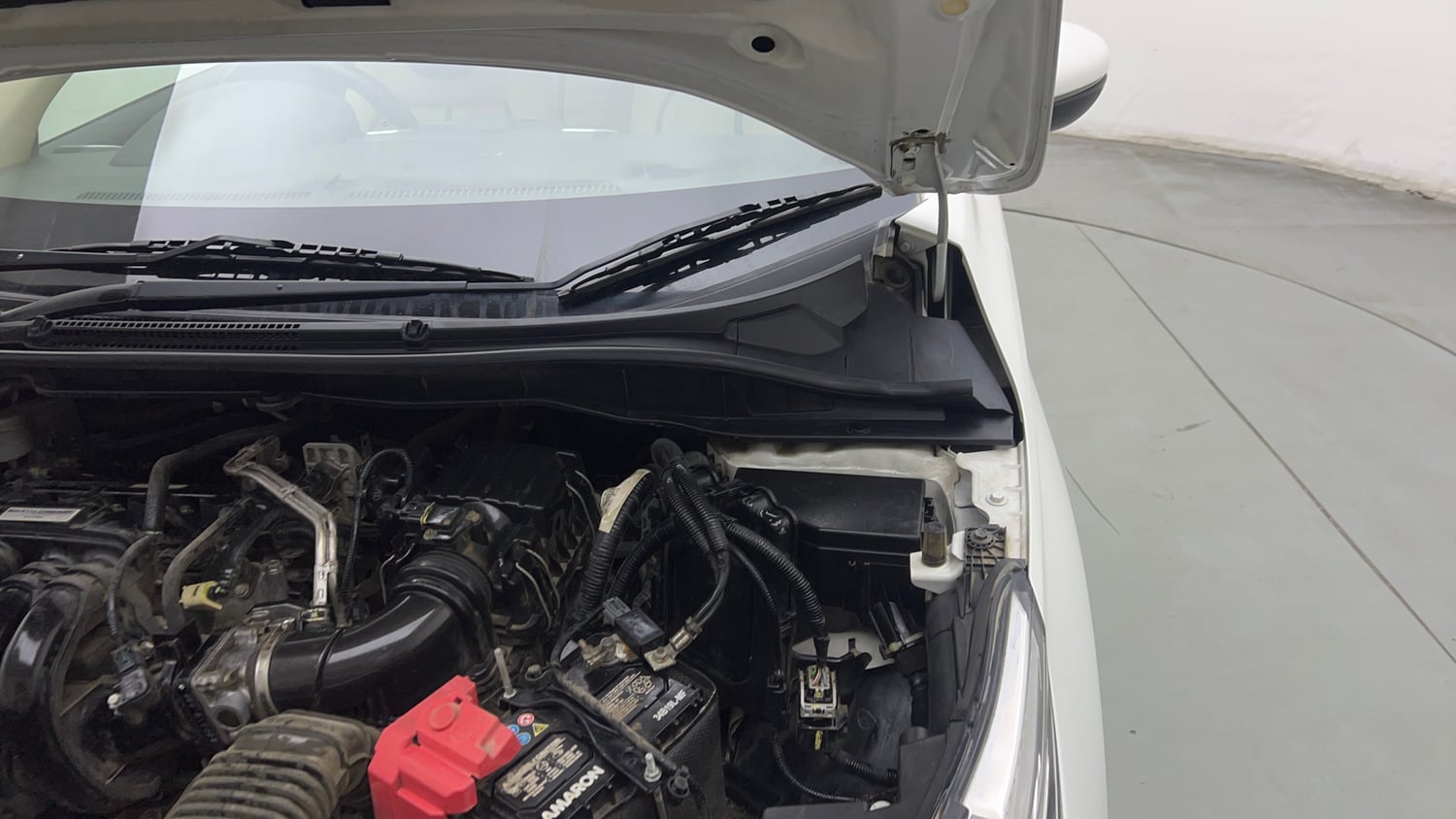 Used 2022 Honda City V Petrol Petrol Manual engine ENGINE LEFT SIDE HINGE & APRON VIEW