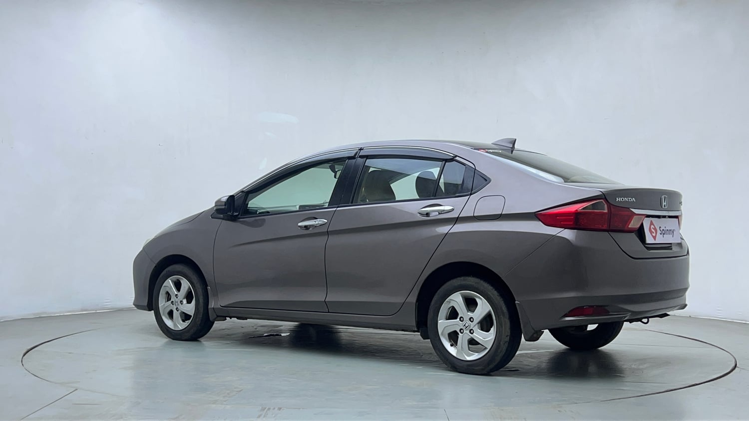 Used 2016 Honda City VX CVT Petrol Automatic exterior LEFT REAR CORNER VIEW