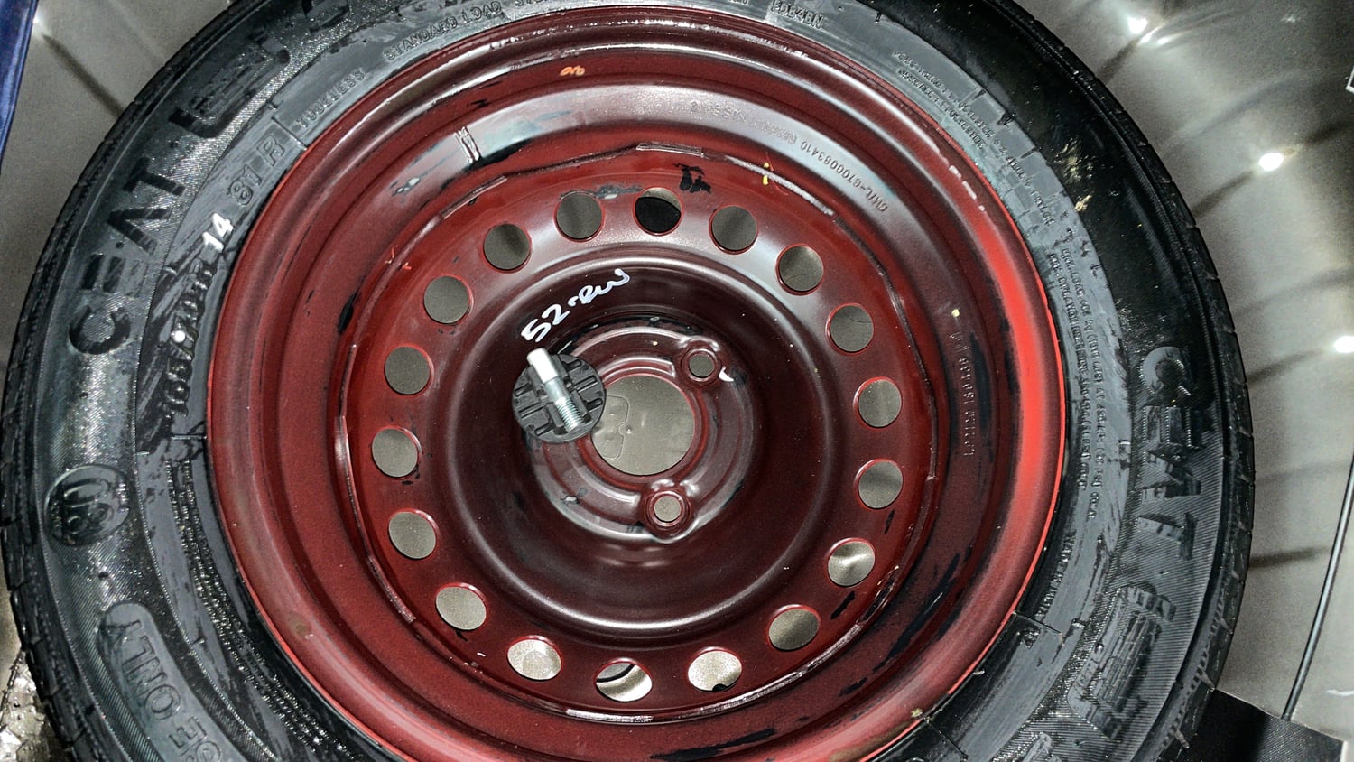 Used 2023 Renault Kwid RXT 1.0 Petrol Manual tyres SPARE TYRE VIEW