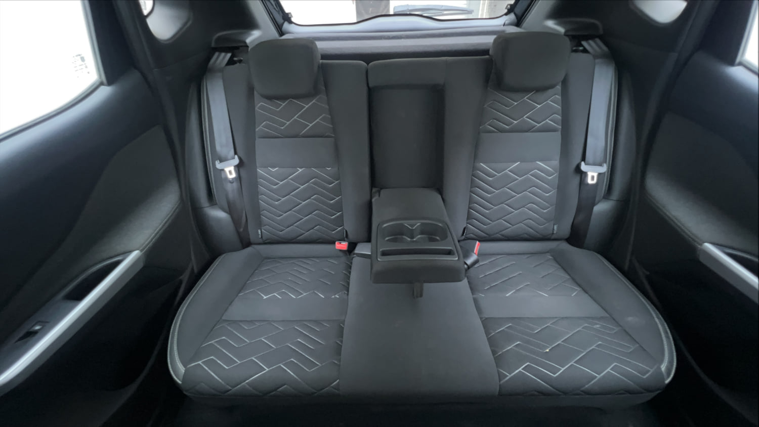 Used 2021 Nissan Magnite XV Premium Turbo (O) Petrol Manual interior REAR SEAT CONDITION VIEW