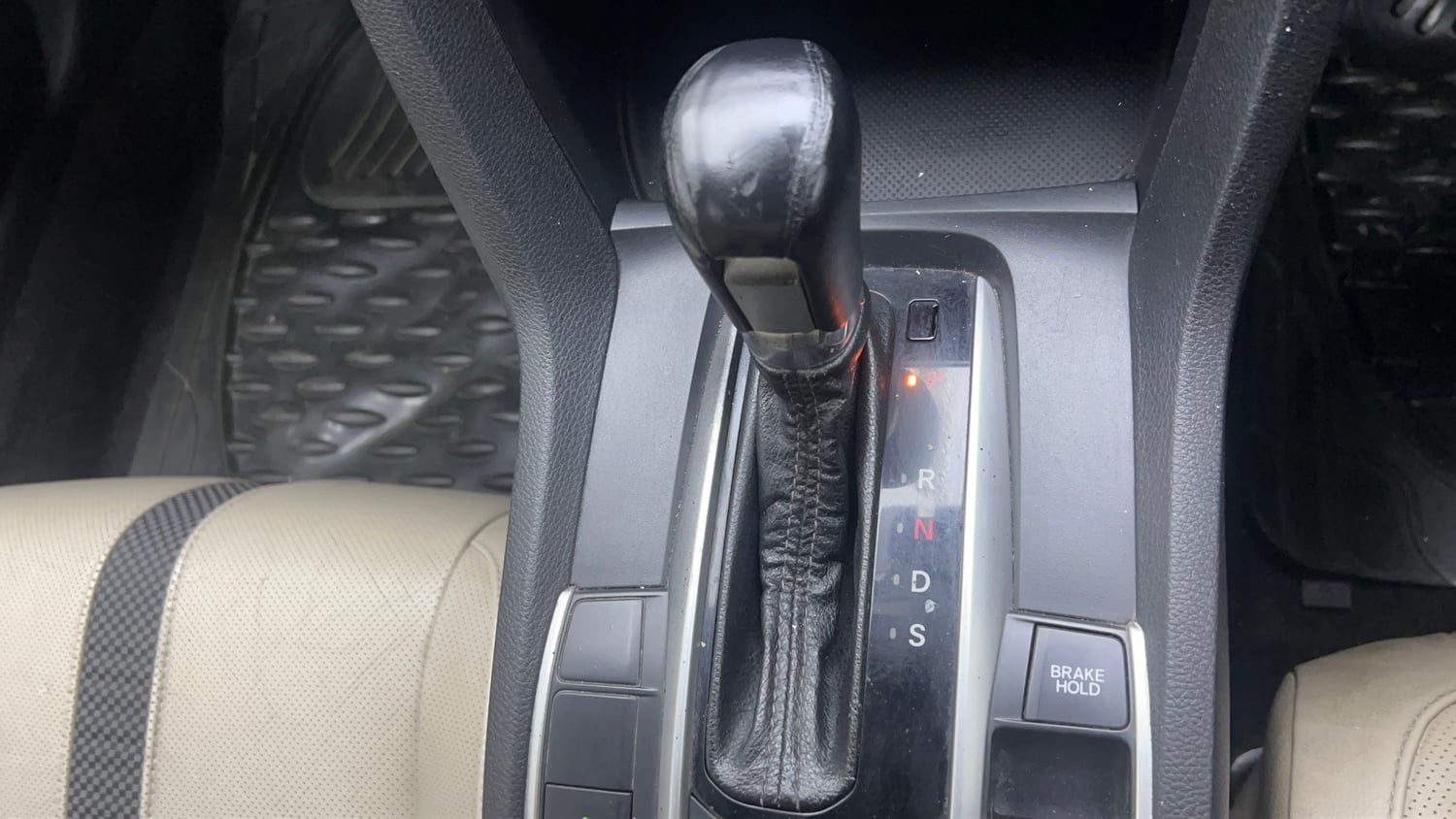 Used 2019 Honda Civic ZX CVT Petrol Petrol Automatic interior GEAR  KNOB VIEW
