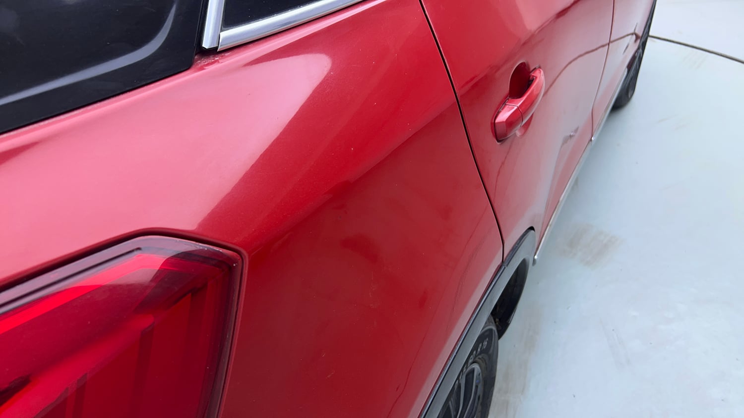 Used 2021 Maruti Suzuki Vitara Brezza ZXi AT SHVS Petrol Automatic dents MINOR DENT