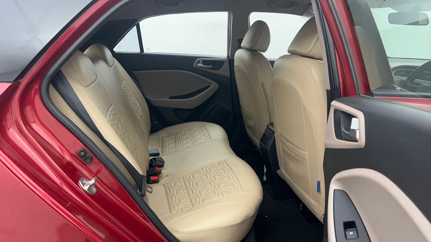 Used 2019 Hyundai Elite i20 Magna Plus 1.2 Petrol Manual interior RIGHT SIDE REAR DOOR CABIN VIEW