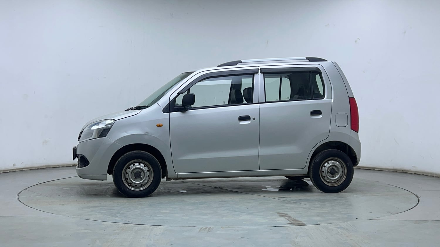 Used 2012 Maruti Suzuki Wagon R LXi Petrol Manual exterior LEFT SIDE VIEW