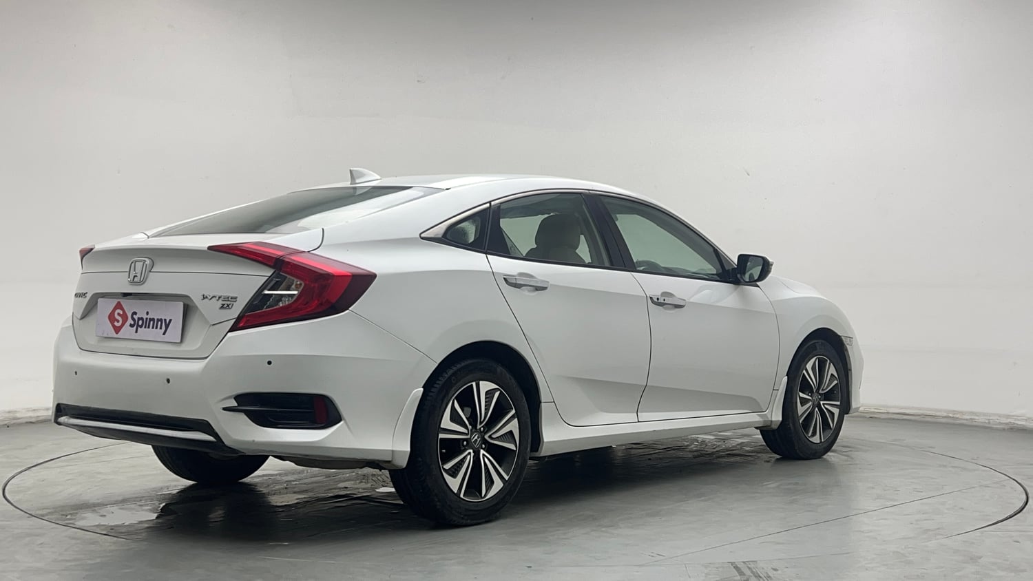 Used 2019 Honda Civic ZX CVT Petrol Petrol Automatic exterior RIGHT REAR CORNER VIEW