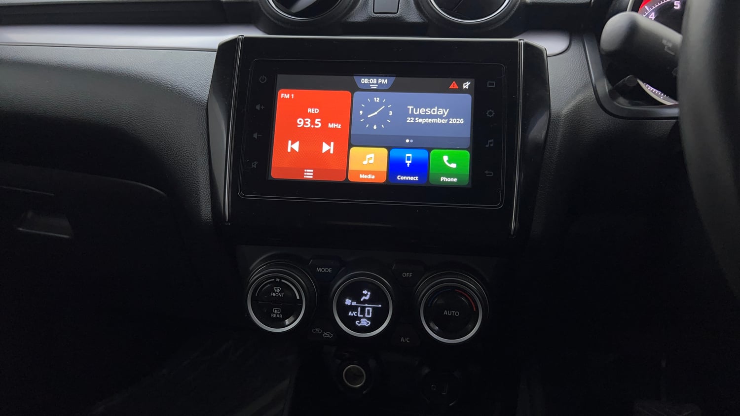Used 2024 Maruti Suzuki Swift ZXi AMT Petrol Automatic top_features Integrated (in-dash) music system