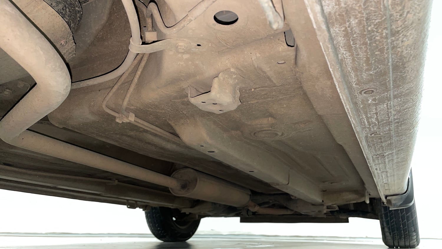 Used 2020 Maruti Suzuki Celerio VXi AMT Petrol Automatic extra REAR RIGHT UNDERBODY VIEW