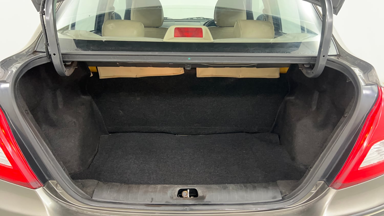 Used 2016 Maruti Suzuki Swift Dzire VXI Petrol Manual interior DICKY INSIDE VIEW