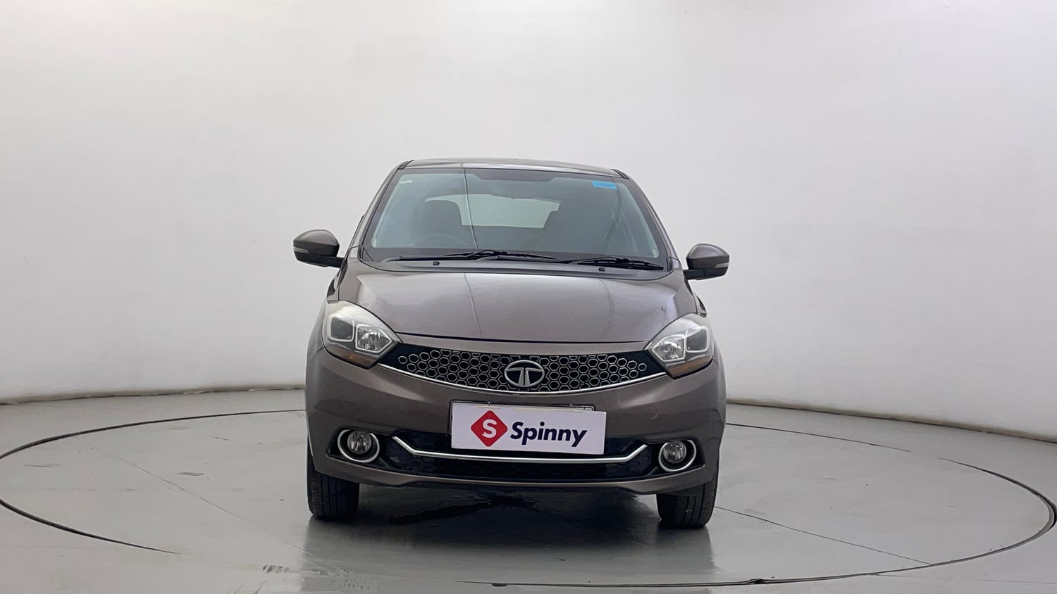 Used 2020 Tata Tigor Revotron XZA Petrol Automatic exterior FRONT VIEW