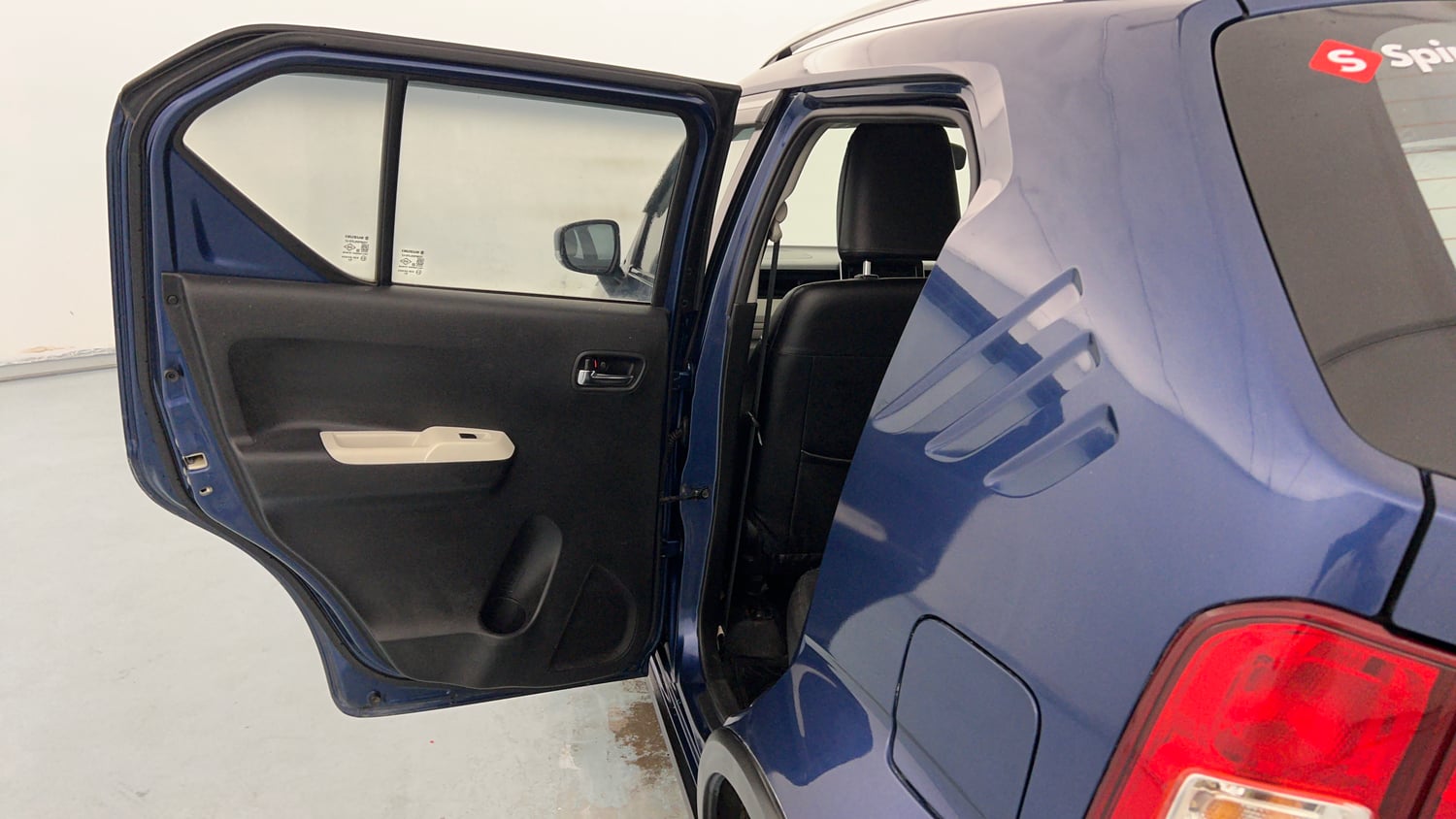 Used 2019 Maruti Suzuki Ignis Alpha 1.2 MT Petrol Manual interior LEFT REAR DOOR OPEN VIEW