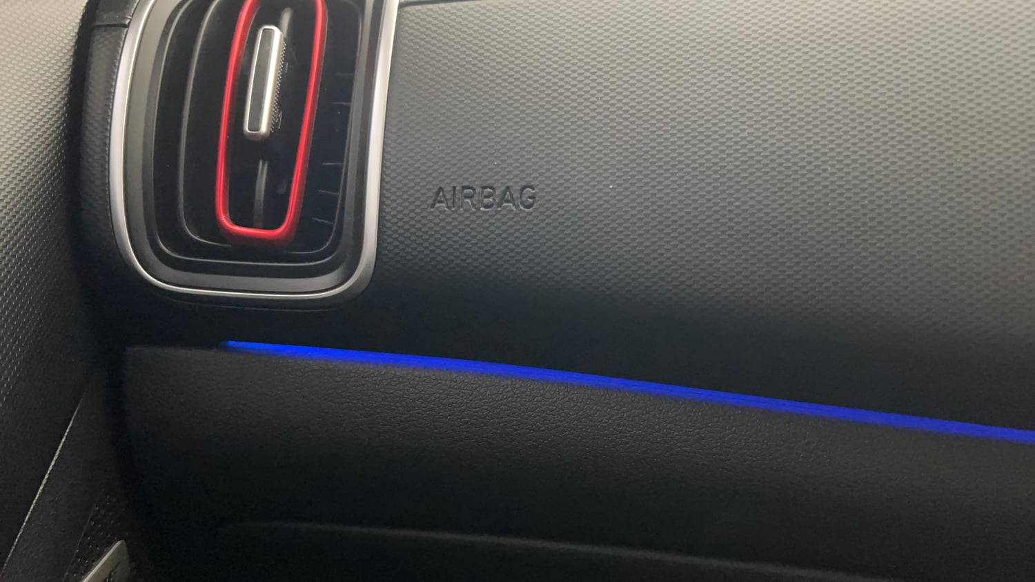 Used 2023 Hyundai Creta SX (O) 1.5 Diesel Automatic knight Diesel Automatic top_features Side airbags