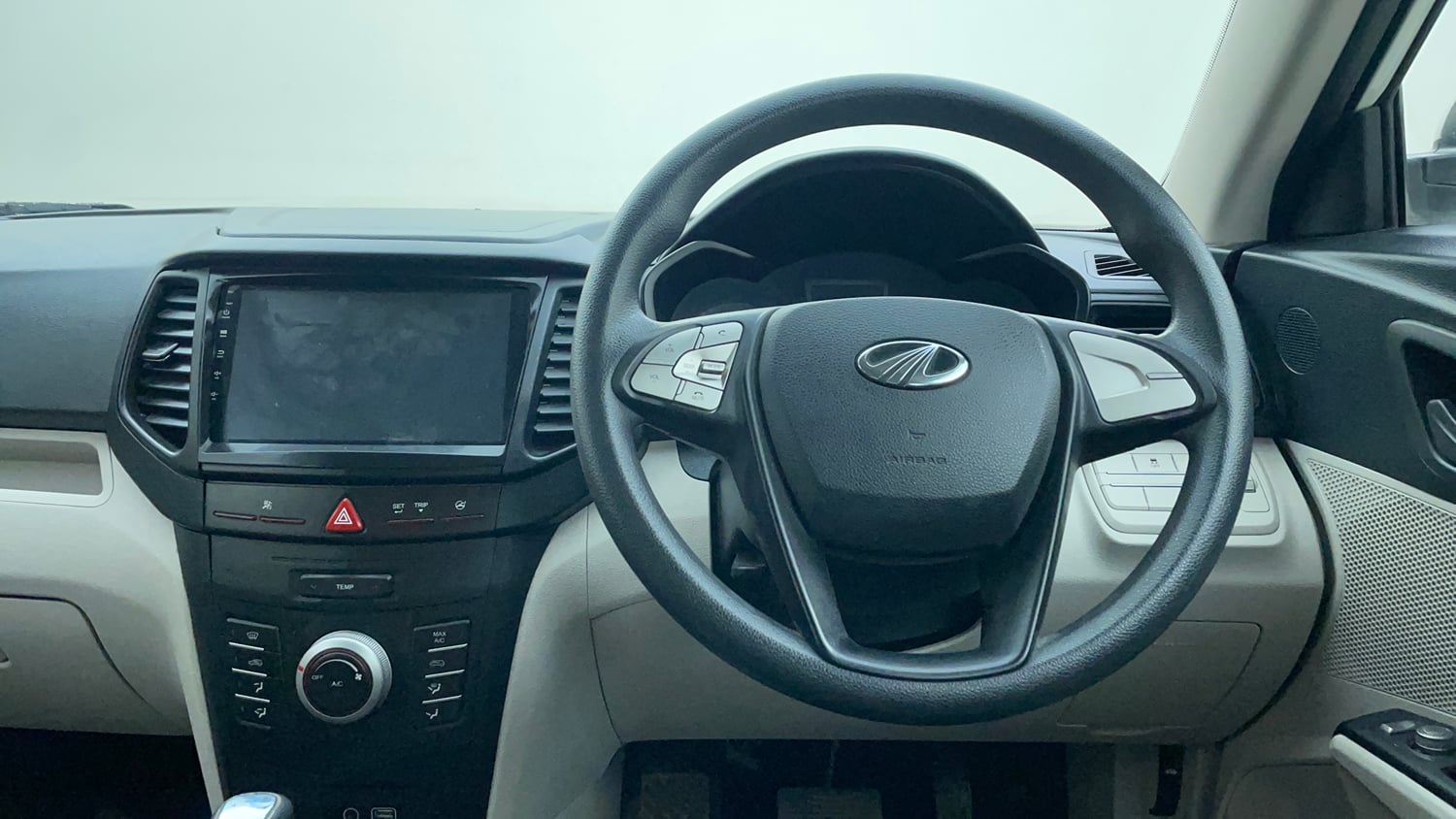 Used 2022 Mahindra XUV 300 W6 1.2 Petrol AMT Petrol Automatic interior STEERING VIEW