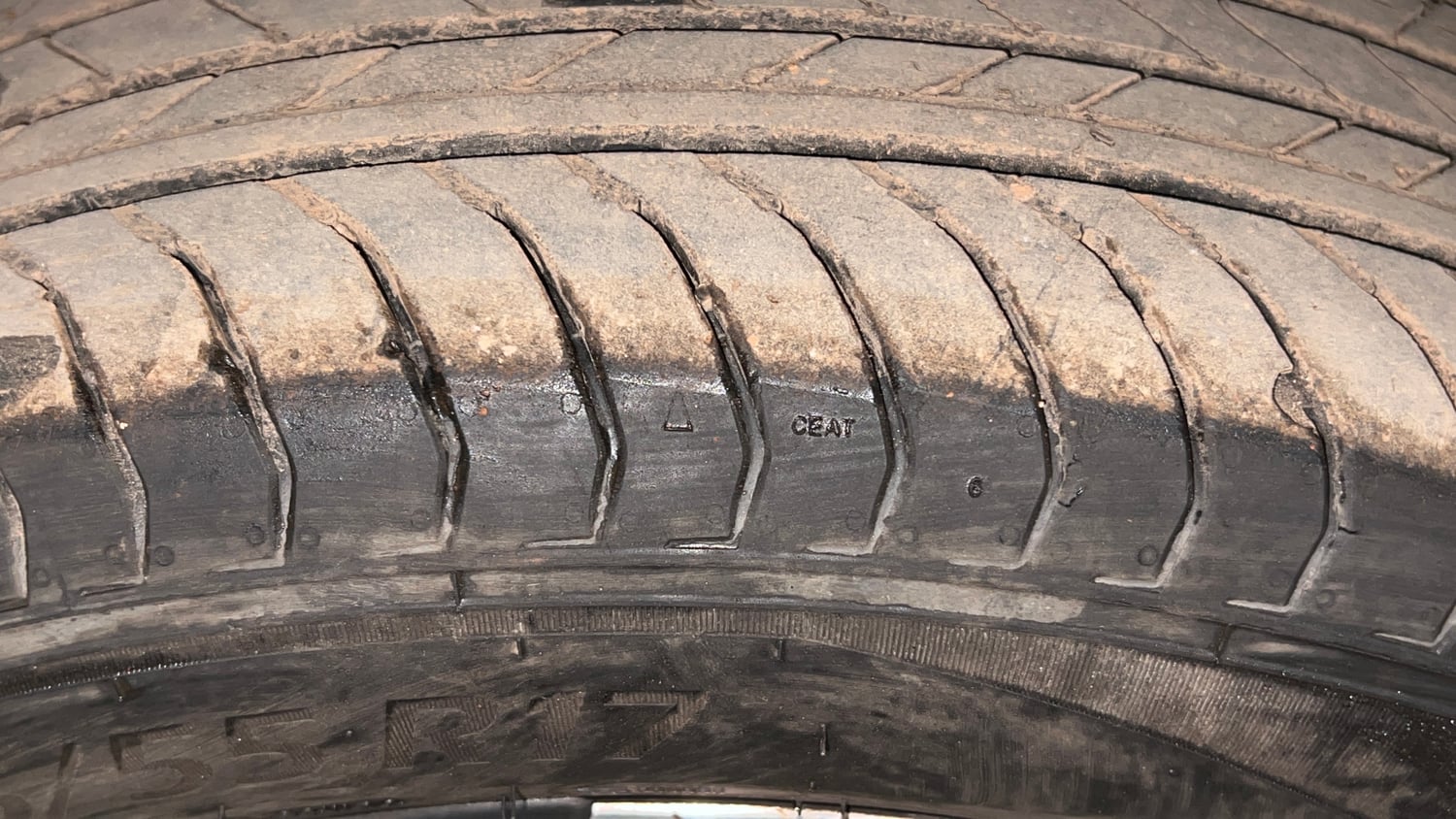 Used 2026 Skoda Kylaq Prestige Petrol Manual tyres RIGHT FRONT TYRE TREAD VIEW