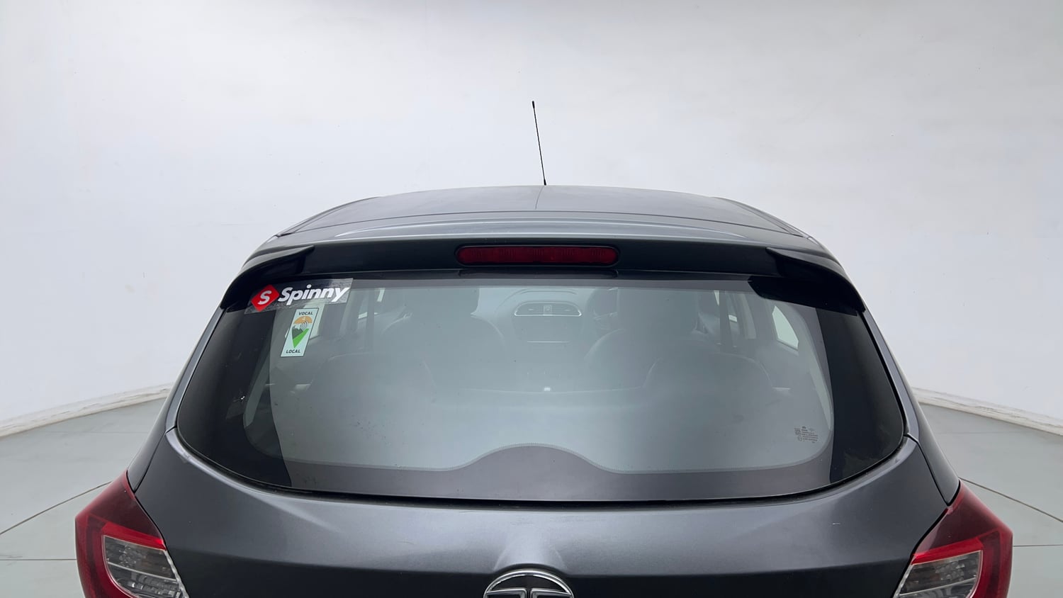 Used 2021 Tata Tiago XT Petrol Manual exterior BACK WINDSHIELD VIEW