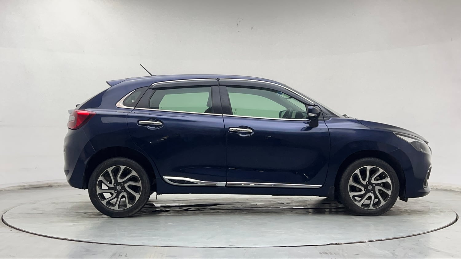 Used 2022 Maruti Suzuki Baleno Alpha AGS Petrol Automatic exterior RIGHT SIDE VIEW