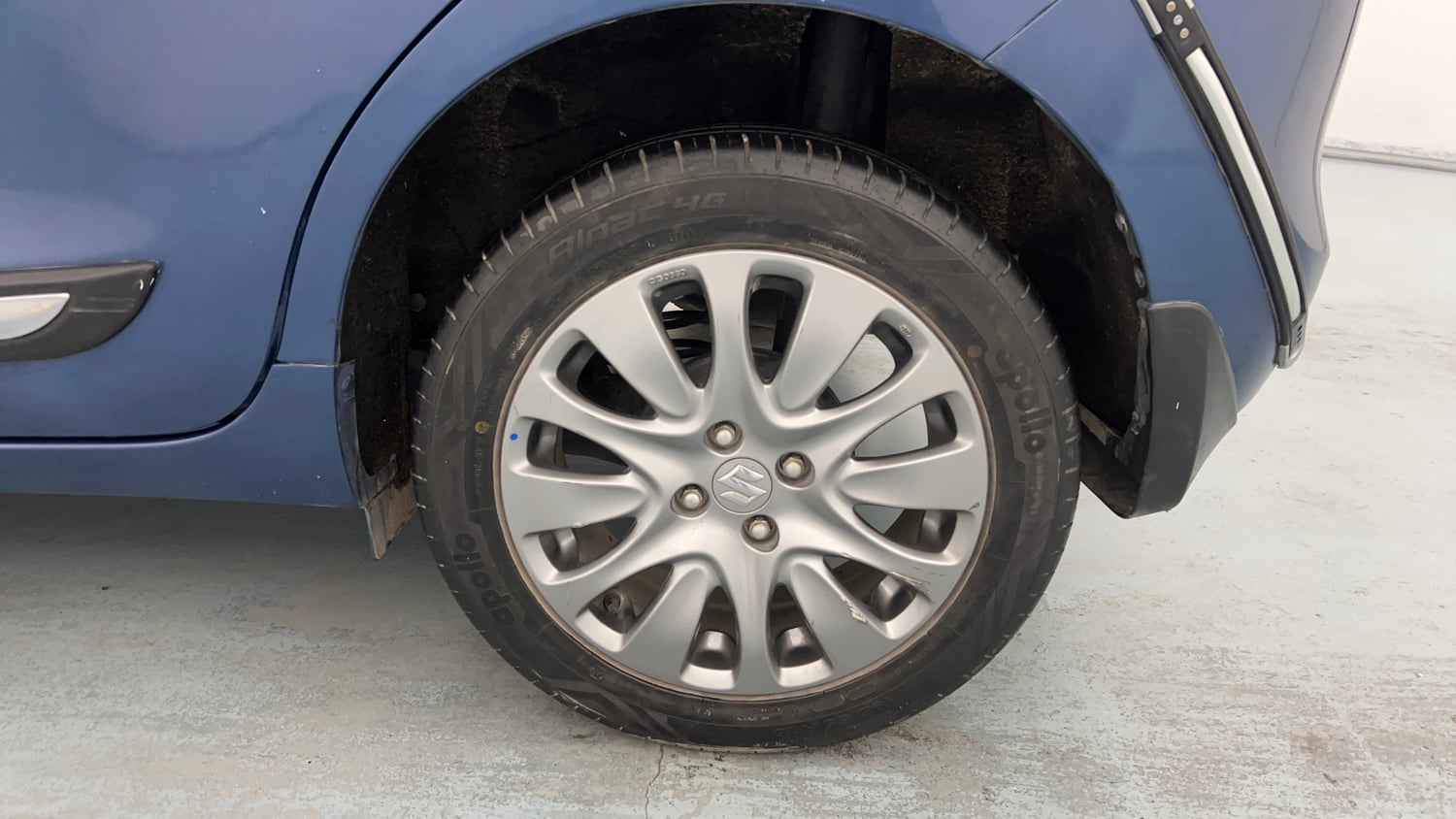Used 2018 Maruti Suzuki Baleno Alpha 1.2 AT Petrol Automatic tyres LEFT REAR TYRE RIM VIEW