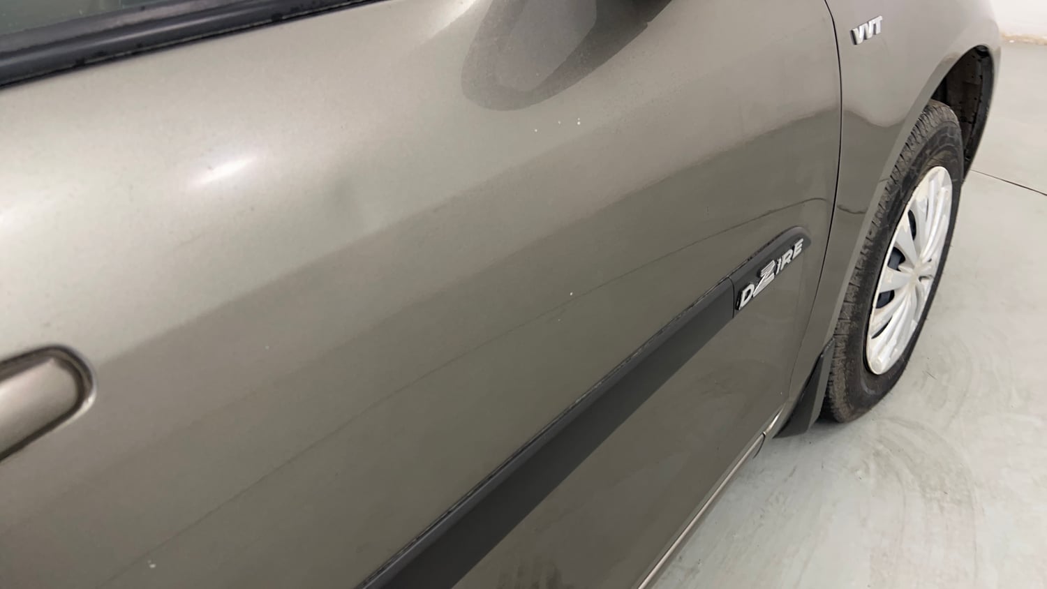 Used 2016 Maruti Suzuki Swift Dzire VXI Petrol Manual dents MINOR DENT