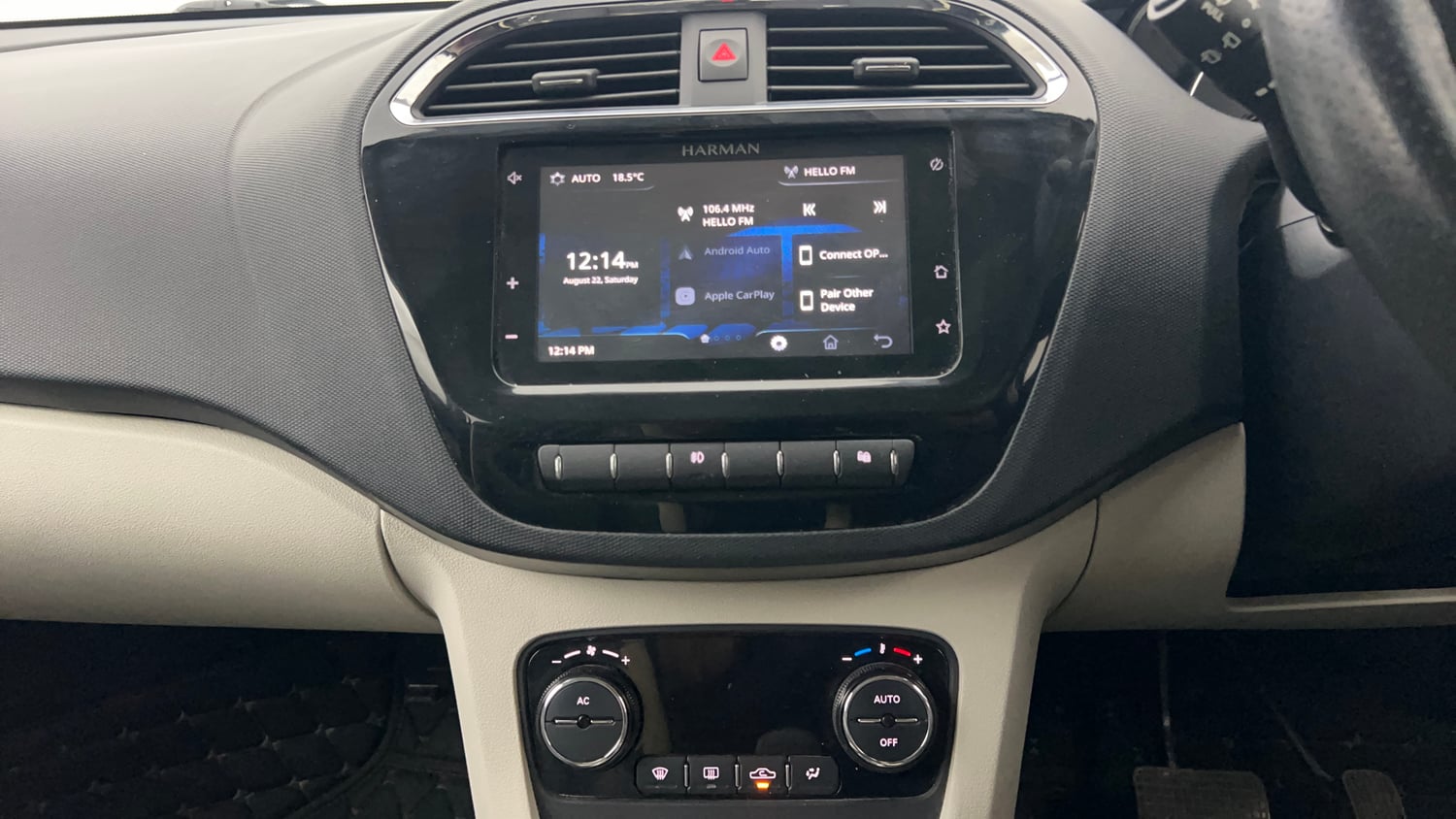 Used 2022 Tata Tiago XZA Plus Petrol Automatic interior MUSIC SYSTEM & AC CONTROL VIEW