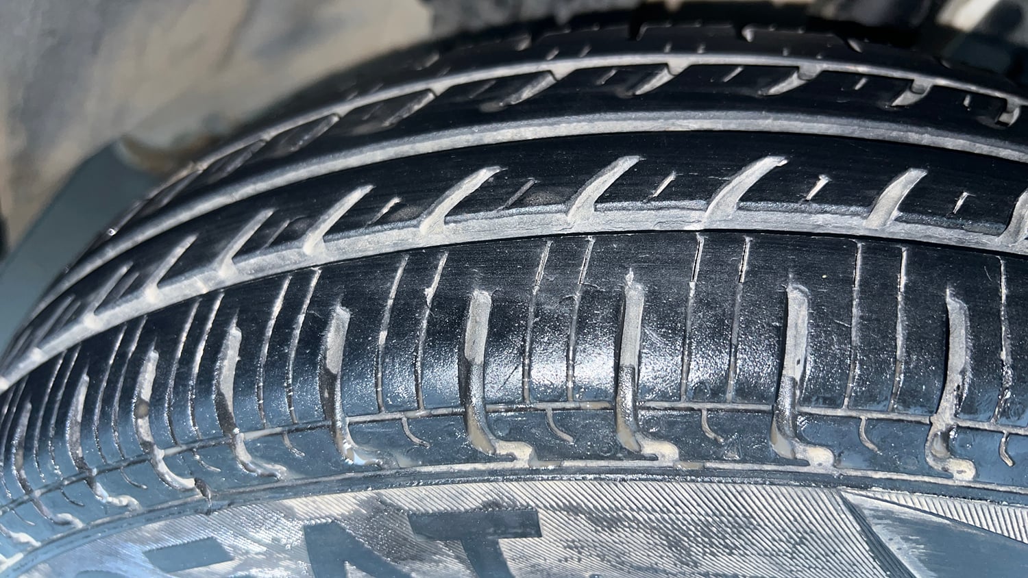 Used 2018 Renault Kwid RXL Petrol Manual tyres RIGHT FRONT TYRE TREAD VIEW