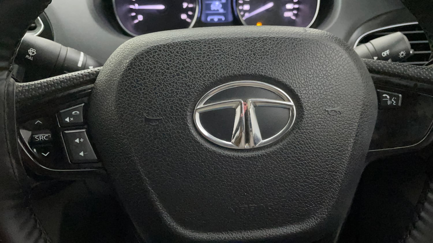 Used 2020 Tata Tigor Revotron XZA Petrol Automatic top_features Steering mounted controls