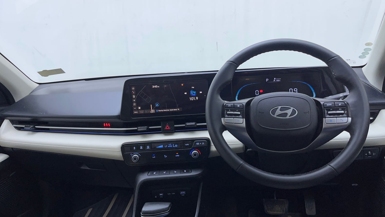 Used 2024 Hyundai Verna SX (O) 1.5 Petrol IVT Petrol Automatic interior DASHBOARD VIEW