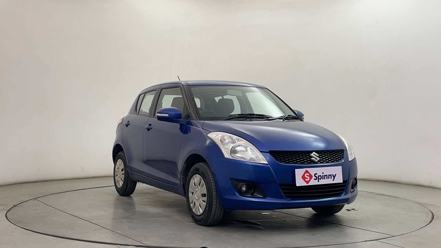 Used 2014 Maruti Suzuki Swift VXi Petrol Manual exterior RIGHT FRONT CORNER VIEW