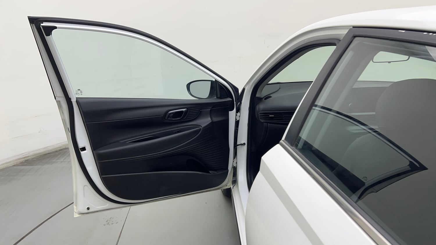 Used 2022 Hyundai i20 Sportz 1.2 IVT Petrol Automatic interior LEFT FRONT DOOR OPEN VIEW
