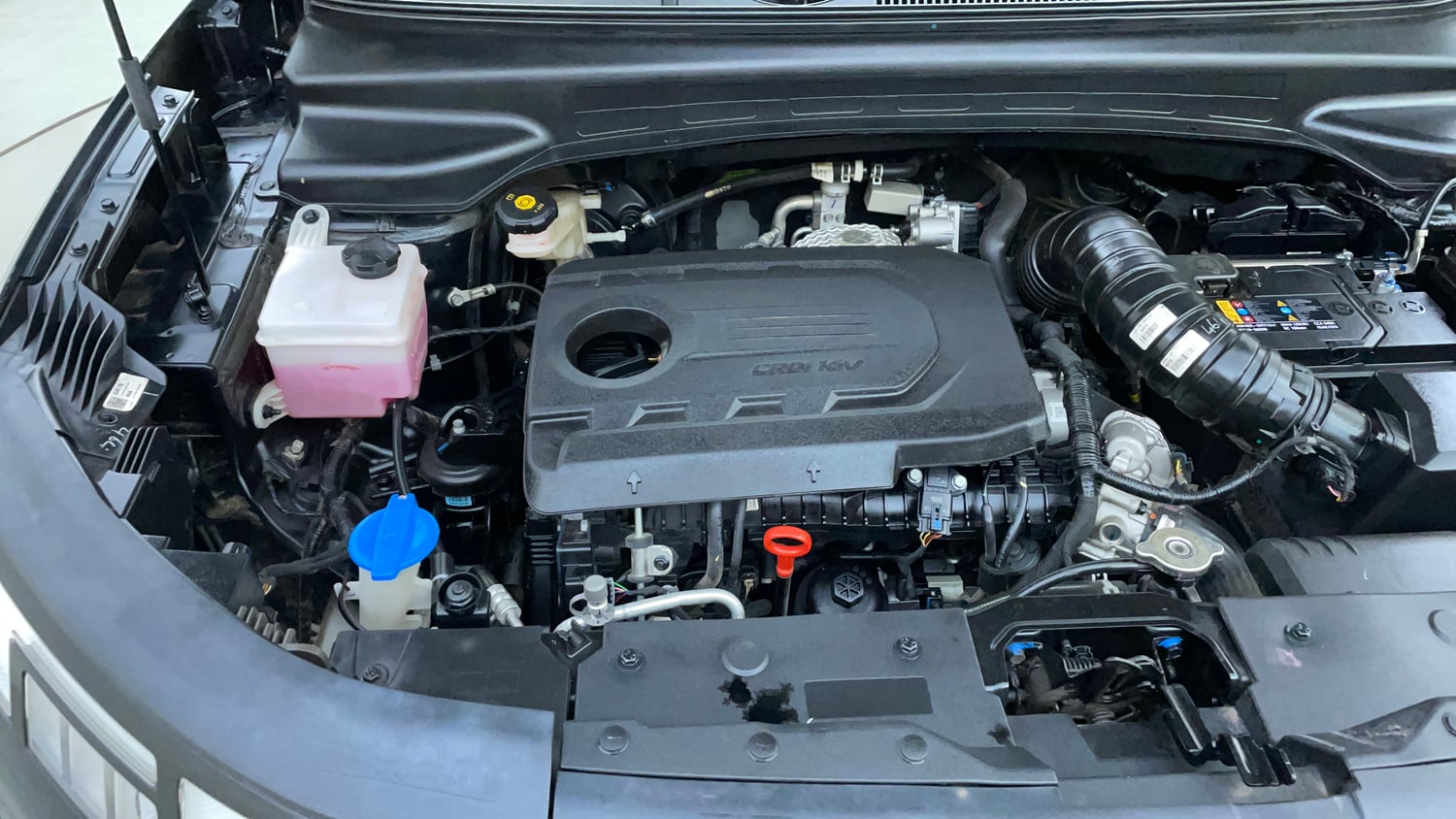 Used 2024 Hyundai Creta 1.5 CRDi Diesel AT DSL SX(O) Diesel Automatic engine ENGINE RIGHT SIDE VIEW