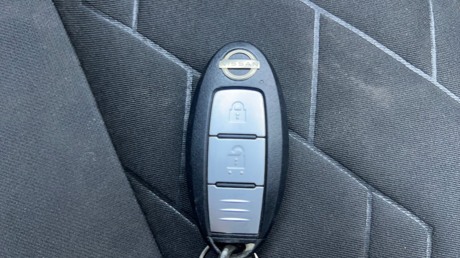 Used 2021 Nissan Magnite XV Premium Turbo (O) Petrol Manual extra CAR KEY VIEW