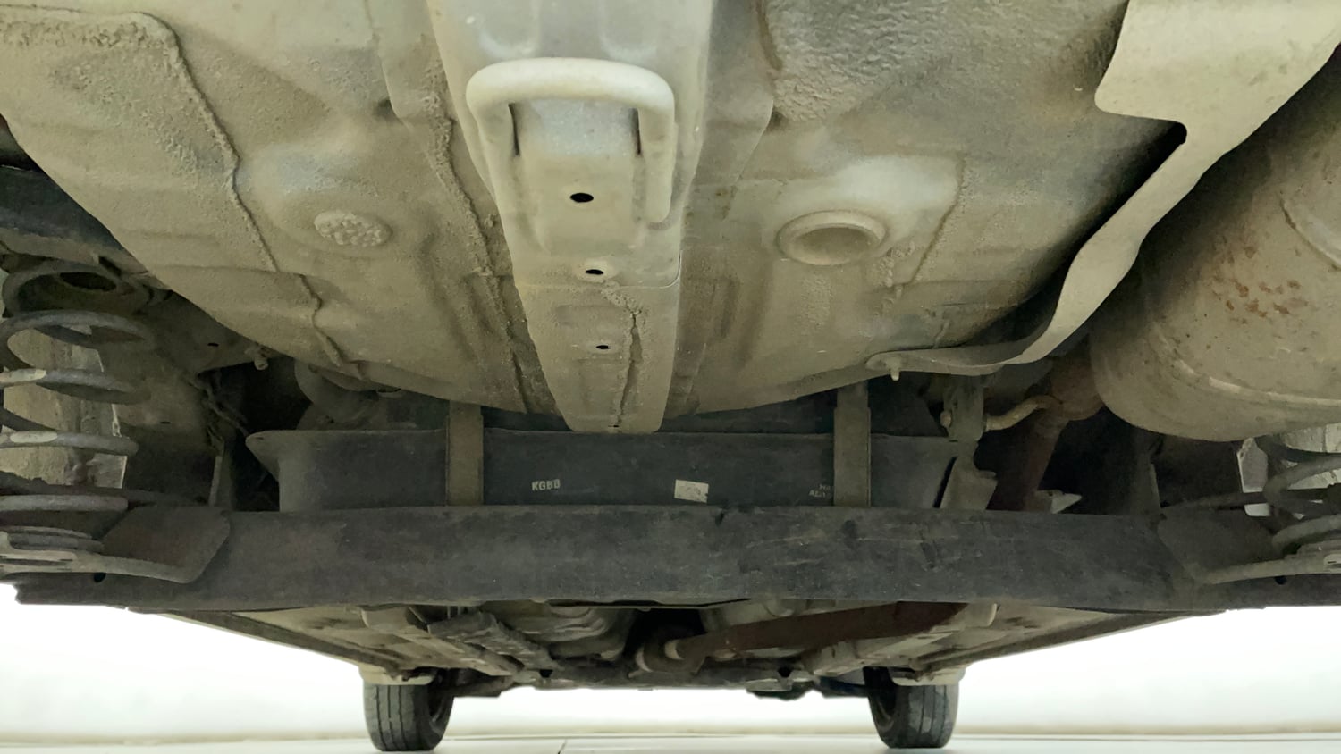 Used 2015 Hyundai Grand i10 Sportz 1.2 Kappa VTVT Petrol Manual extra REAR UNDERBODY VIEW (TAKEN FROM REAR)