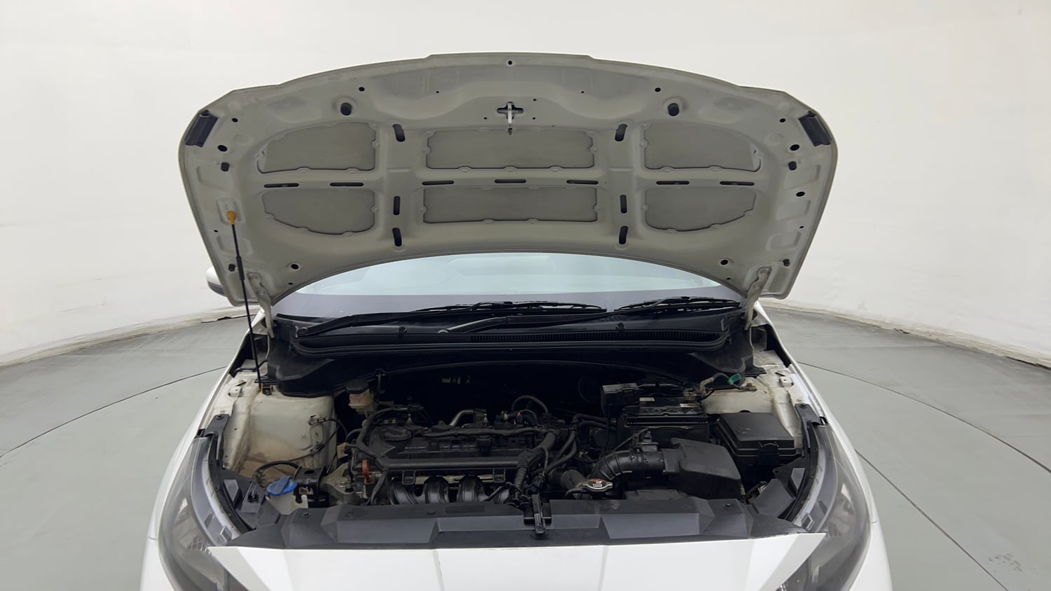 Used 2022 Hyundai i20 Sportz 1.2 IVT Petrol Automatic engine ENGINE & BONNET OPEN FRONT VIEW