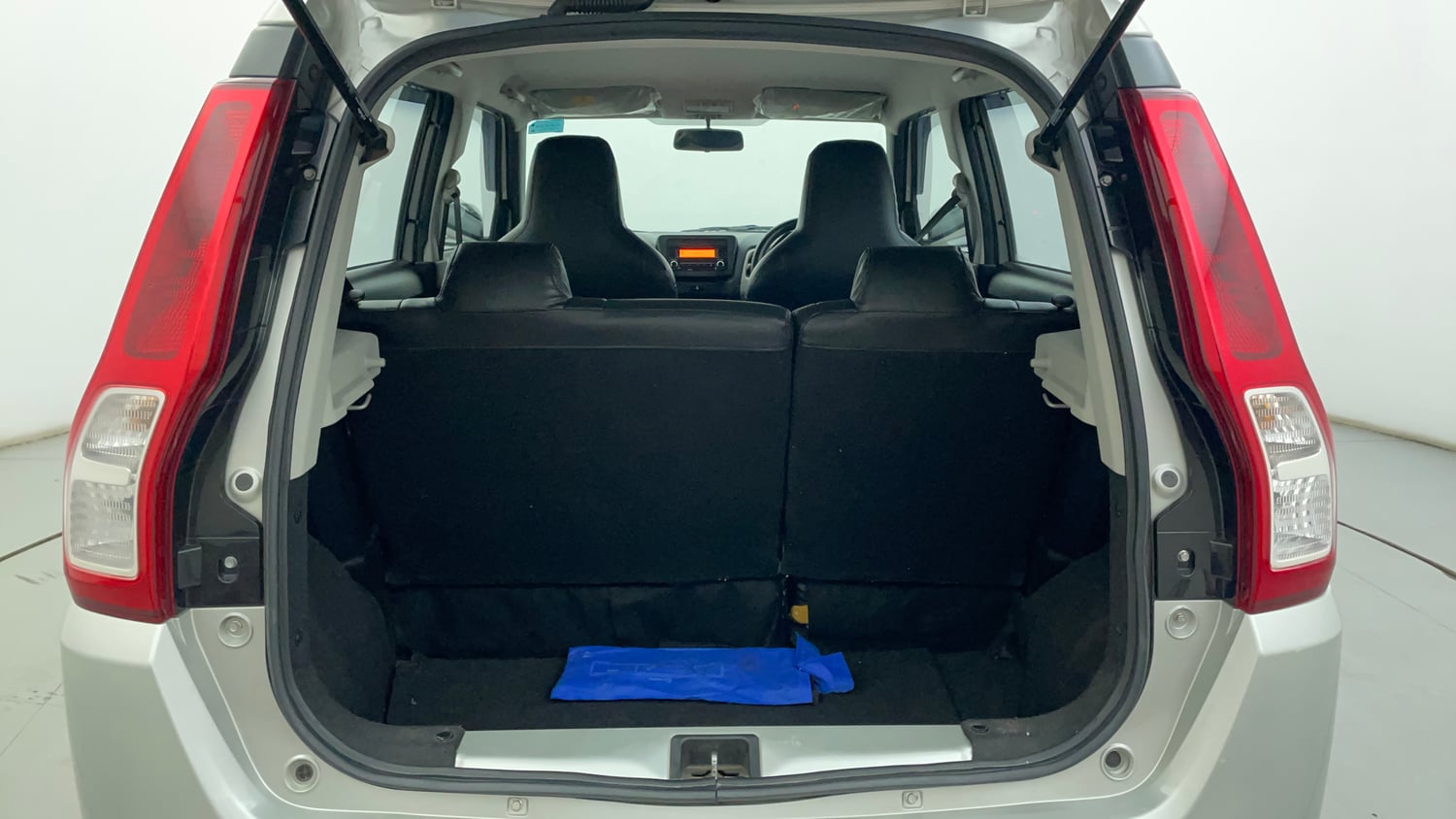 Used 2022 Maruti Suzuki Wagon R VXi (O) 1.2 Petrol Manual interior DICKY INSIDE VIEW