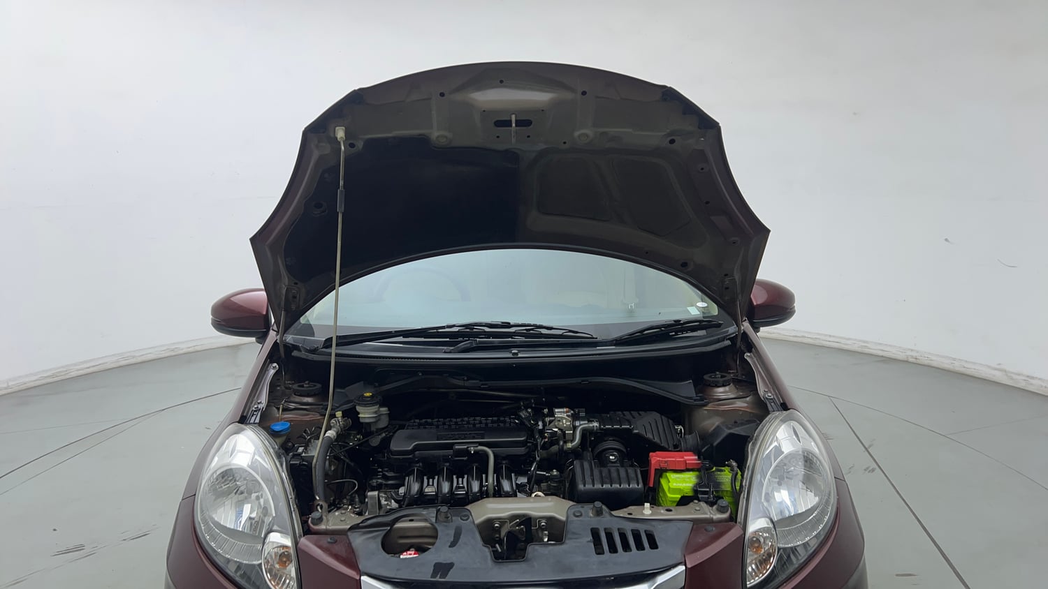 Used 2015 Honda Amaze 1.2 SX i-VTEC Petrol Manual engine ENGINE & BONNET OPEN FRONT VIEW