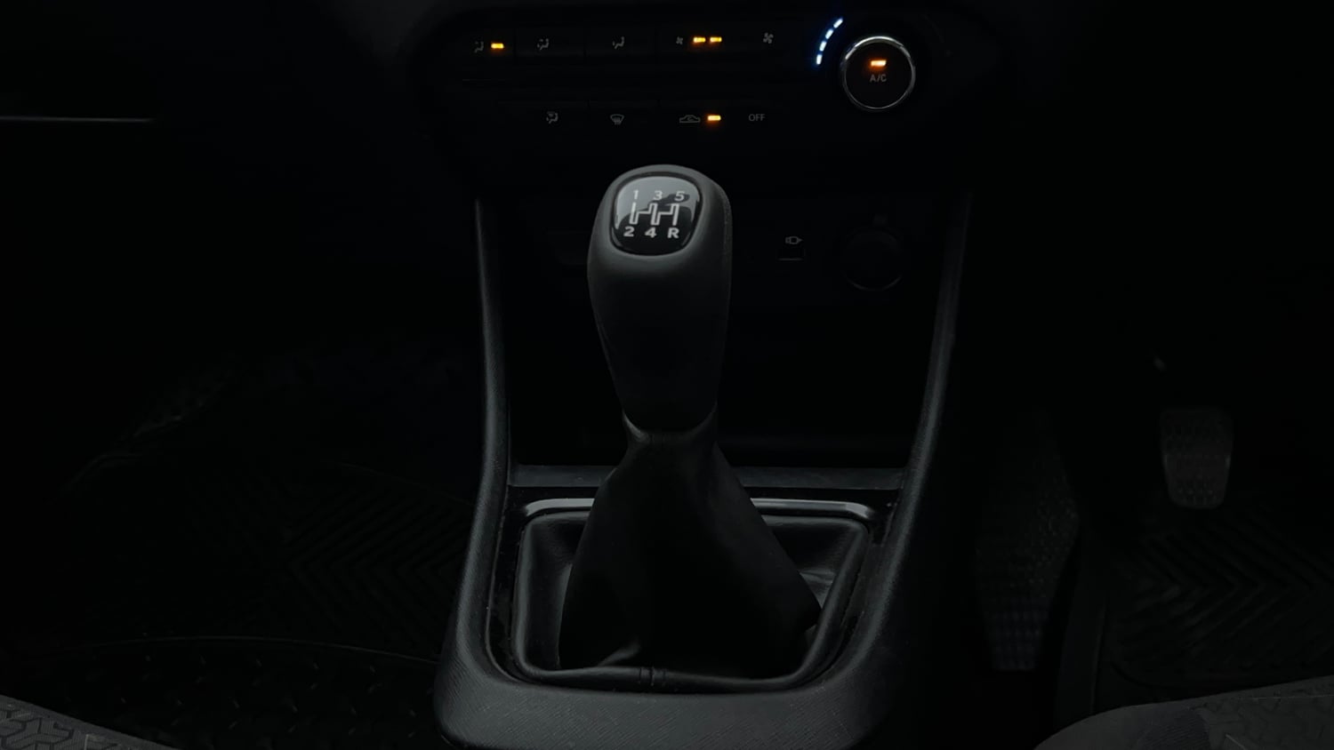 Used 2024 Tata Punch Adventure Rhythm iCNG Cng Manual interior GEAR  KNOB VIEW