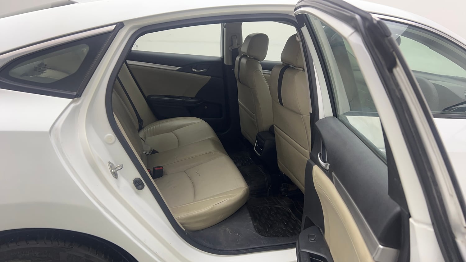Used 2019 Honda Civic ZX CVT Petrol Petrol Automatic interior RIGHT SIDE REAR DOOR CABIN VIEW