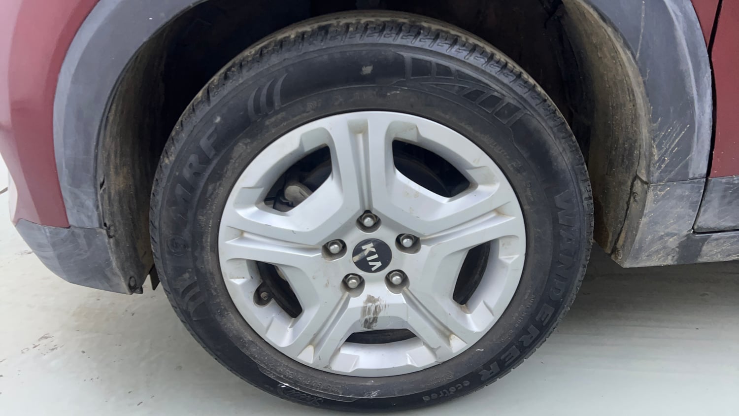 Used 2021 Kia Sonet HTX 1.5 Diesel Manual tyres LEFT FRONT TYRE RIM VIEW