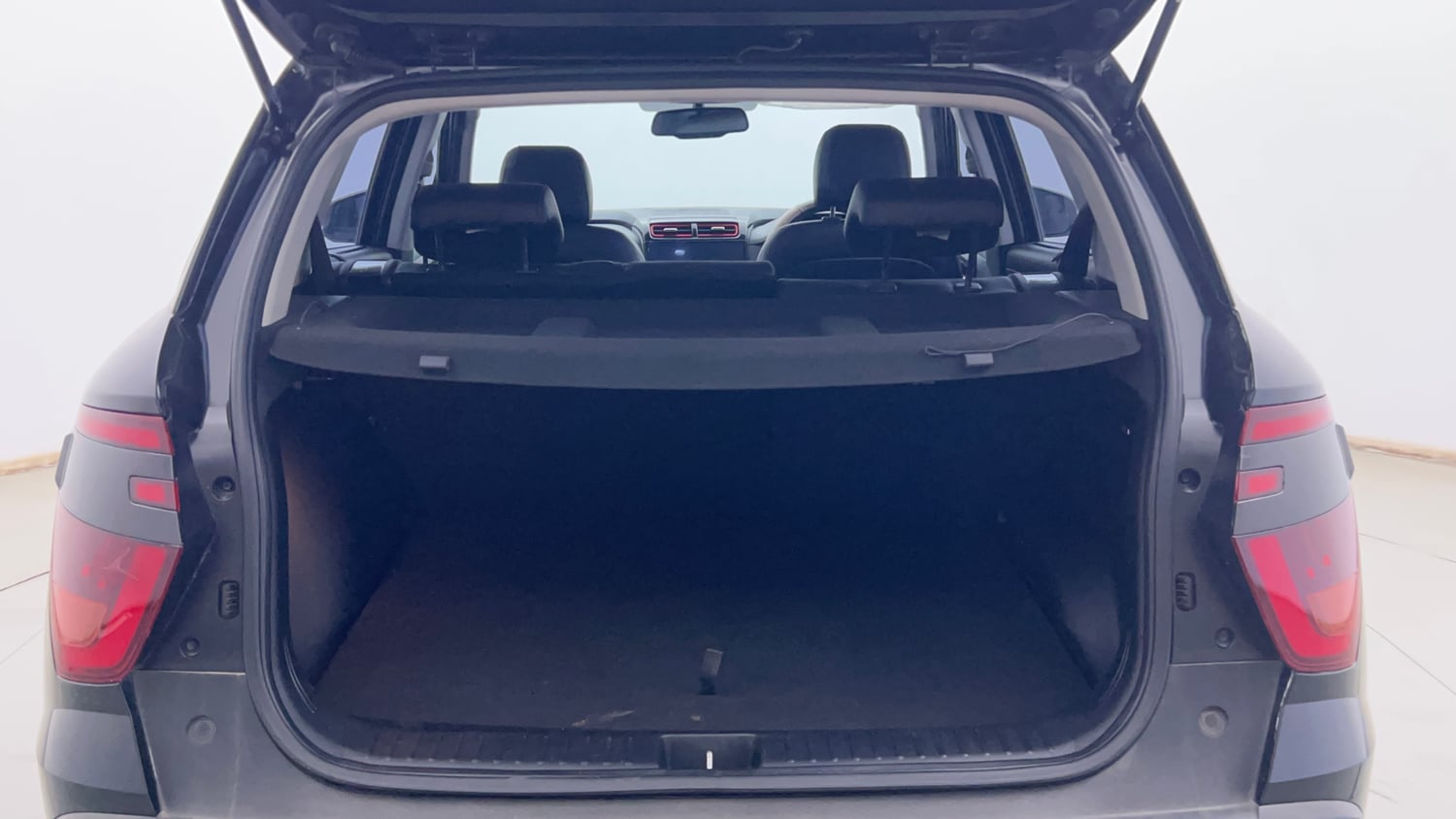 Used 2023 Hyundai Creta SX (O) 1.5 Diesel Automatic knight Diesel Automatic interior DICKY INSIDE VIEW