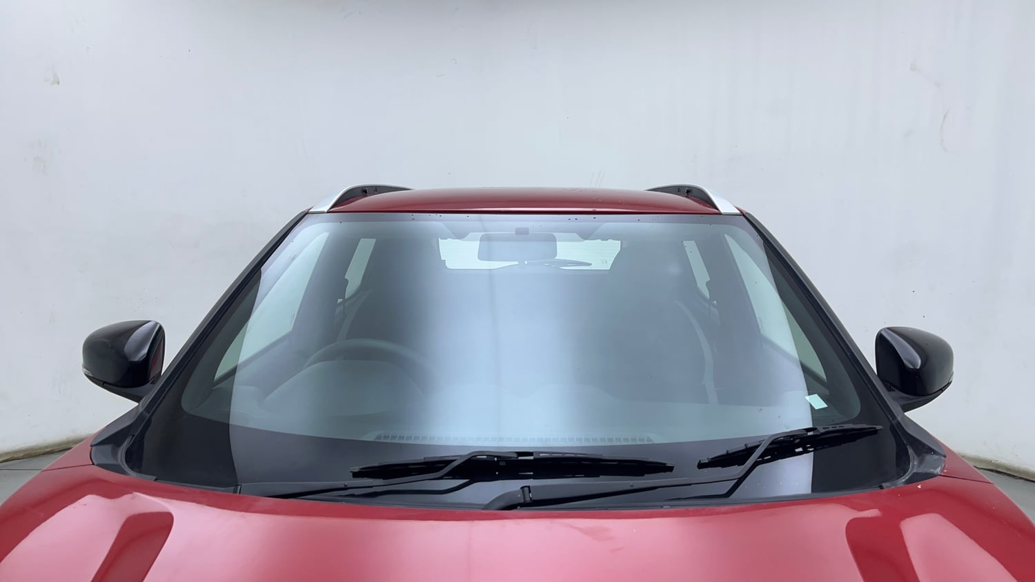 Used 2023 Nissan Magnite XV Turbo CVT Petrol Automatic exterior FRONT WINDSHIELD VIEW