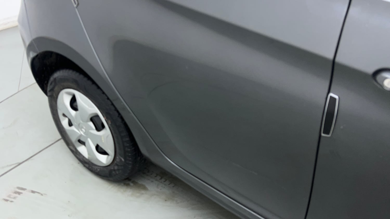 Used 2021 Tata Tiago XT Petrol Manual dents MINOR SCRATCH