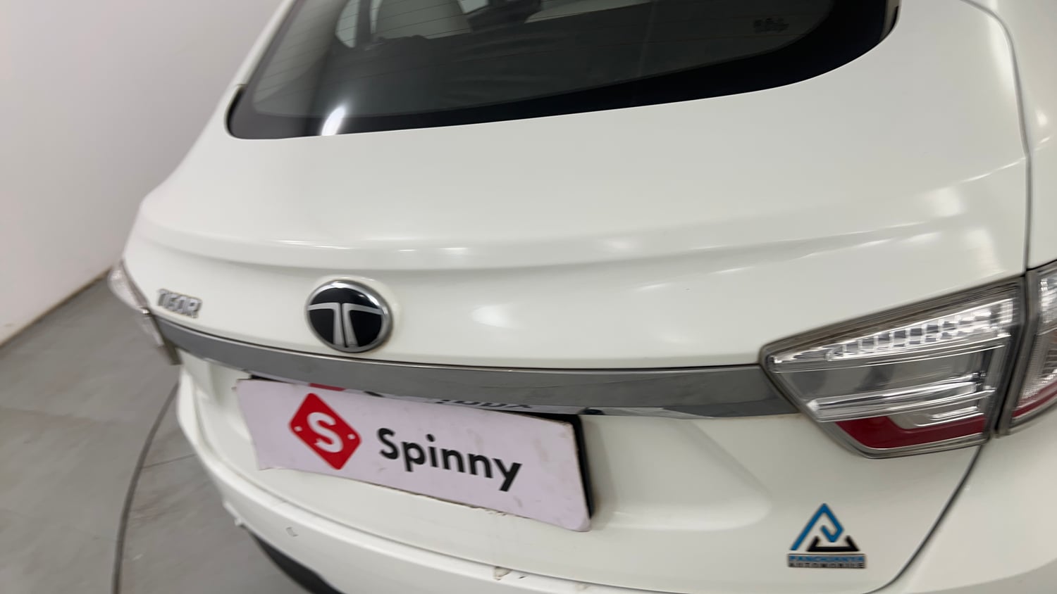 Used 2024 Tata Tigor XZ Plus Petrol Manual dents MINOR SCRATCH