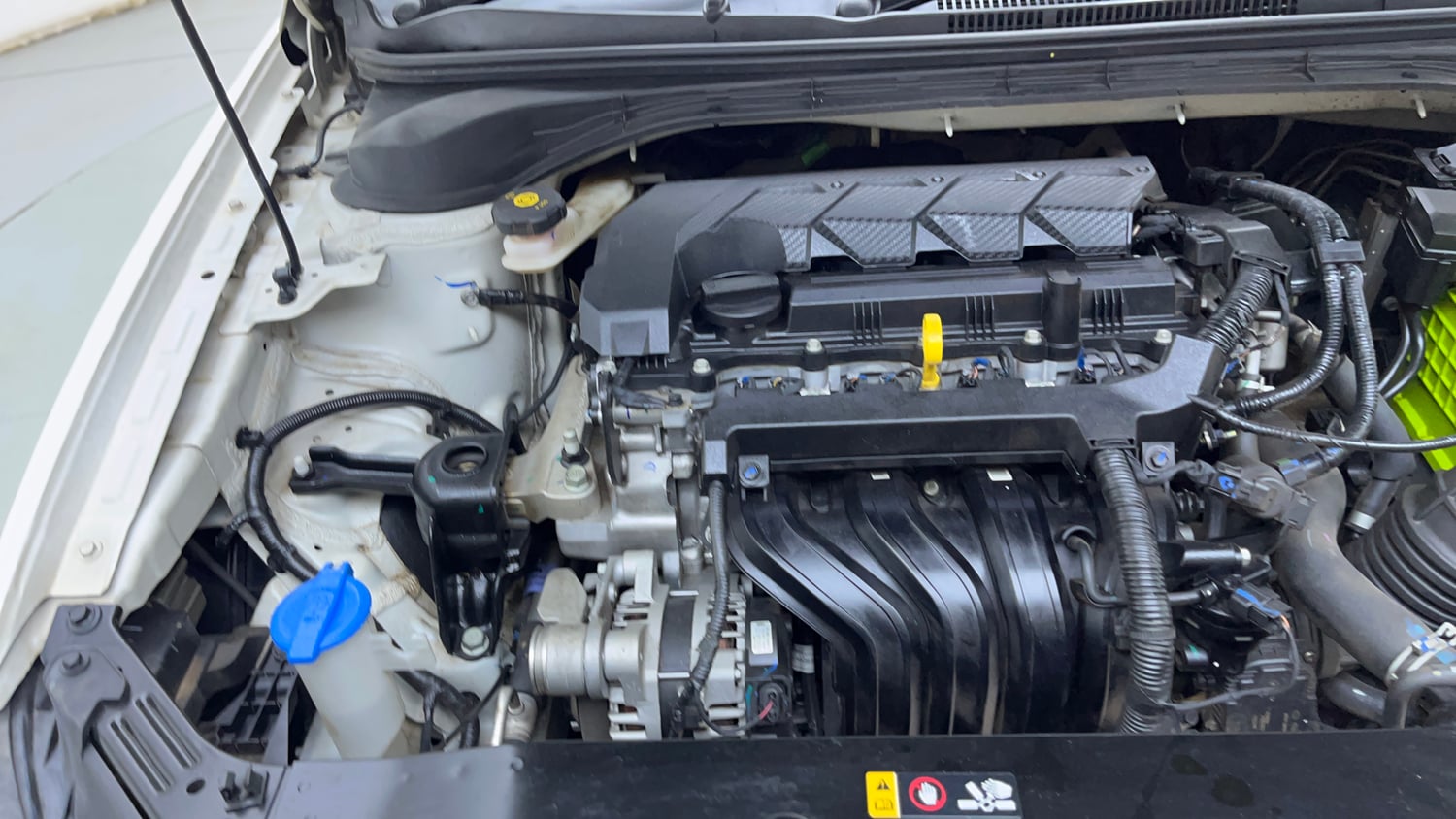 Used 2024 Hyundai Verna SX (O) 1.5 Petrol IVT Petrol Automatic engine ENGINE RIGHT SIDE VIEW