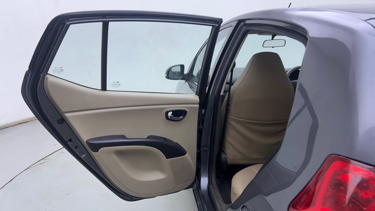 Used 2013 Hyundai i10 Magna 1.2 Kappa2 Petrol Manual interior LEFT REAR DOOR OPEN VIEW